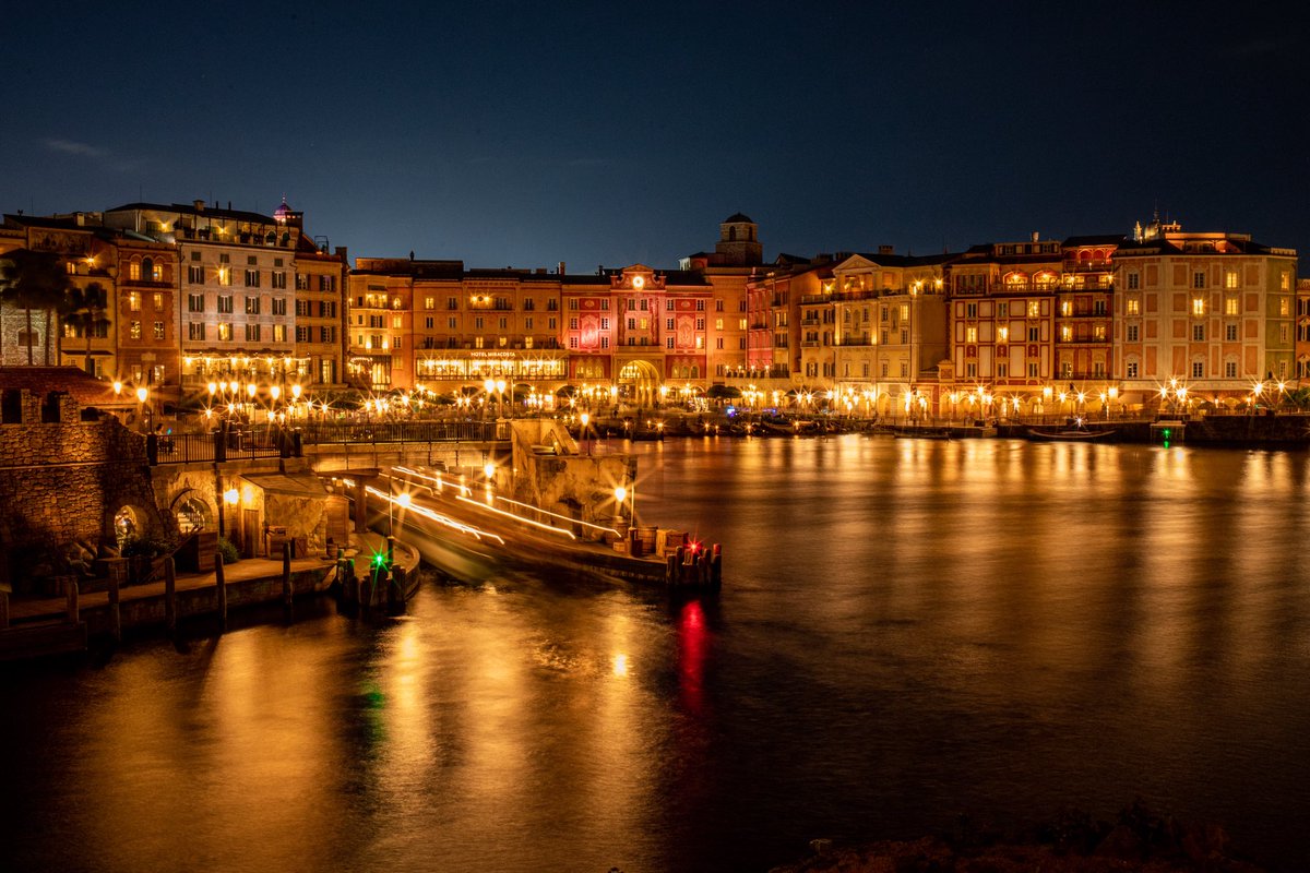 s24_starload's tweet image. 煌びやかな夜景
#ディズニーシー #夜景 #Nightview #キリトリセカイ #ディズニー風景