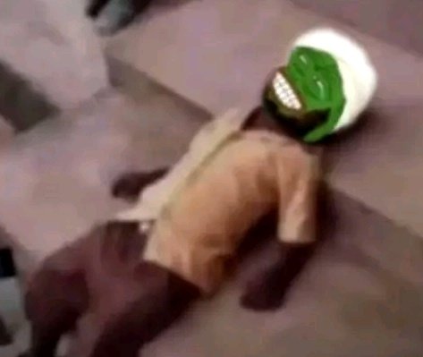 FAVOUR 👻 tweet media