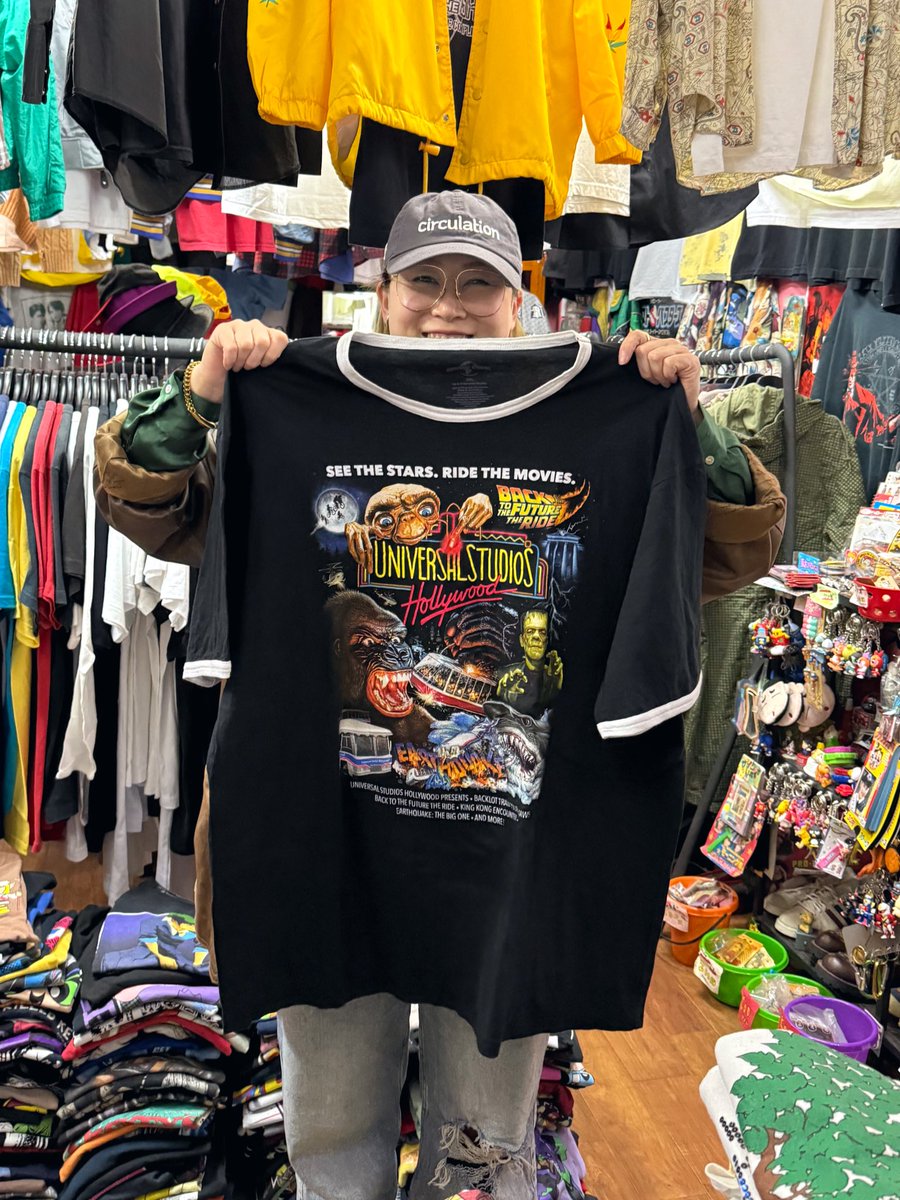 最高のユニバーサルスタジオハリウッドTシャツ旅立ってゆきました