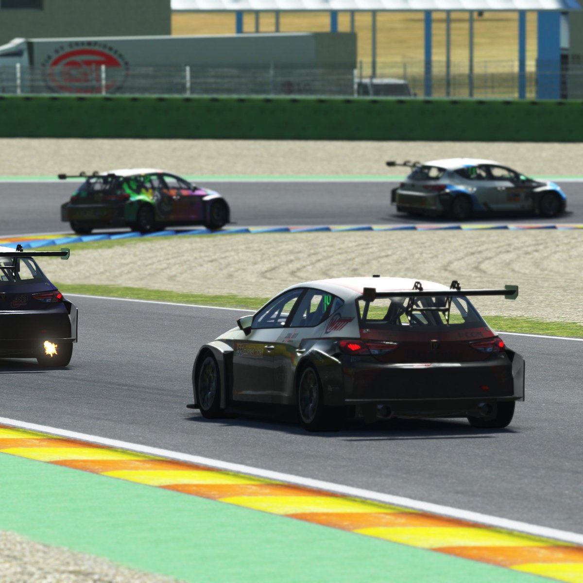 SoloSimRacing tweet media