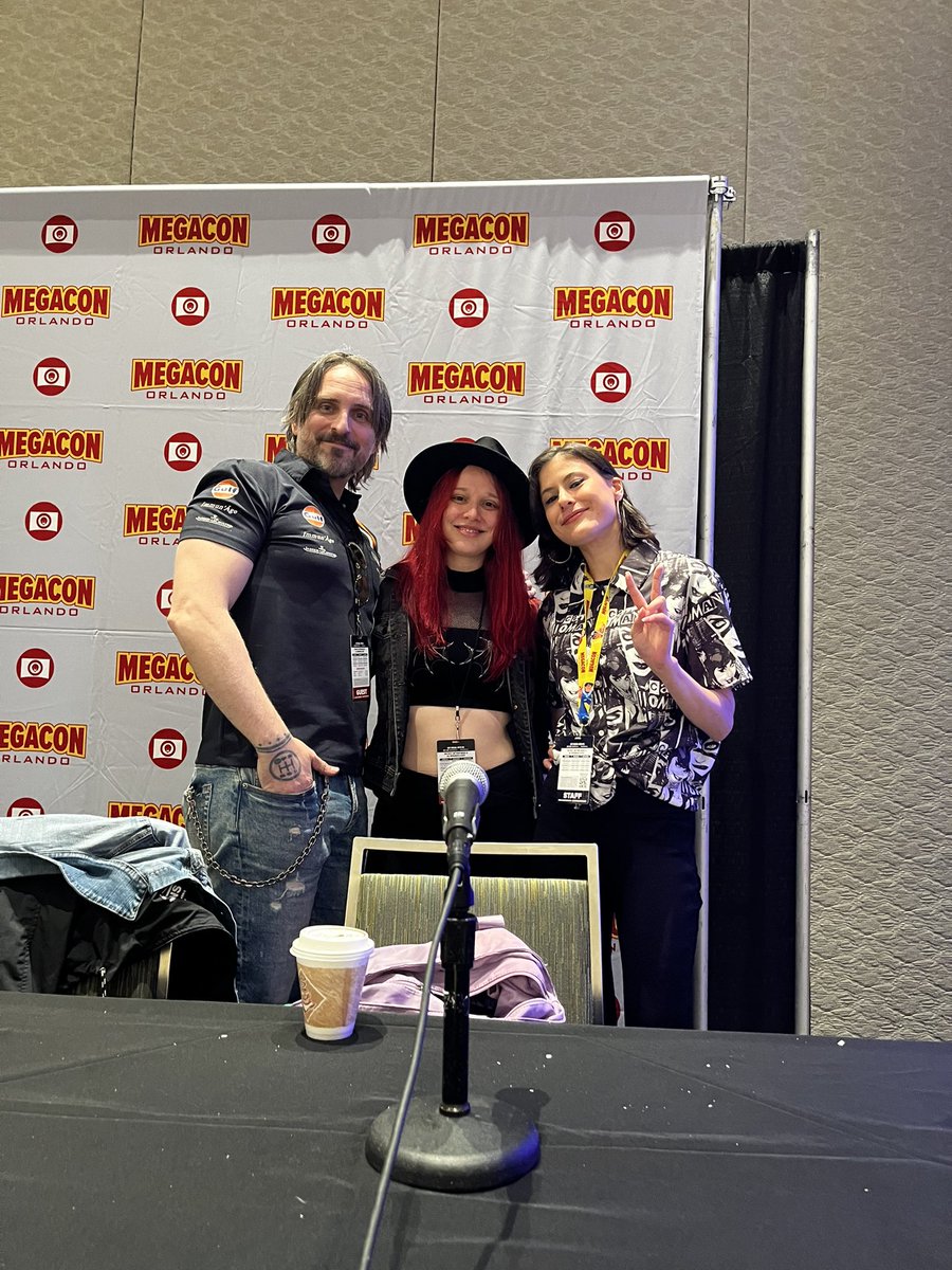 GothamGeekGirl's tweet photo. Got to Moderate SPOTLIGHT ON #SEANGORDONMURPHY & #CORINHOWELL at MEGACON 2026 ! 💥 @dccomics @thevaultcomics
@seangordonmurphy @corinmhowell @megaconorlando @FANEXPOHQ
#megacon #megacon2026 #comicbooks #dccomics https://t.co/M0h9PB6gbs