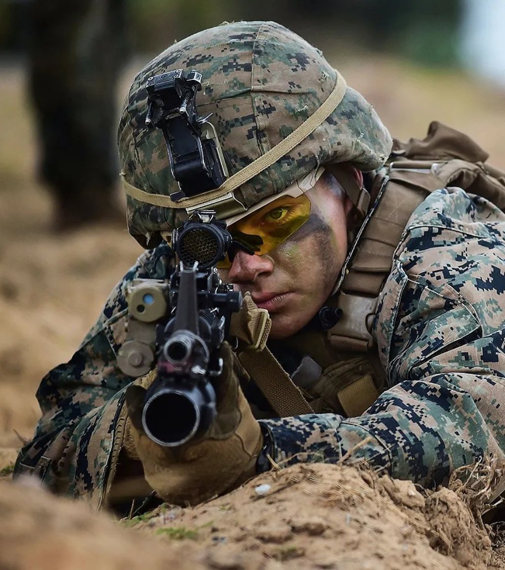 WARNING: 🇮🇷🇺🇸 Iran says they have "just one message" for the U.S. soldiers.

"Come closer."