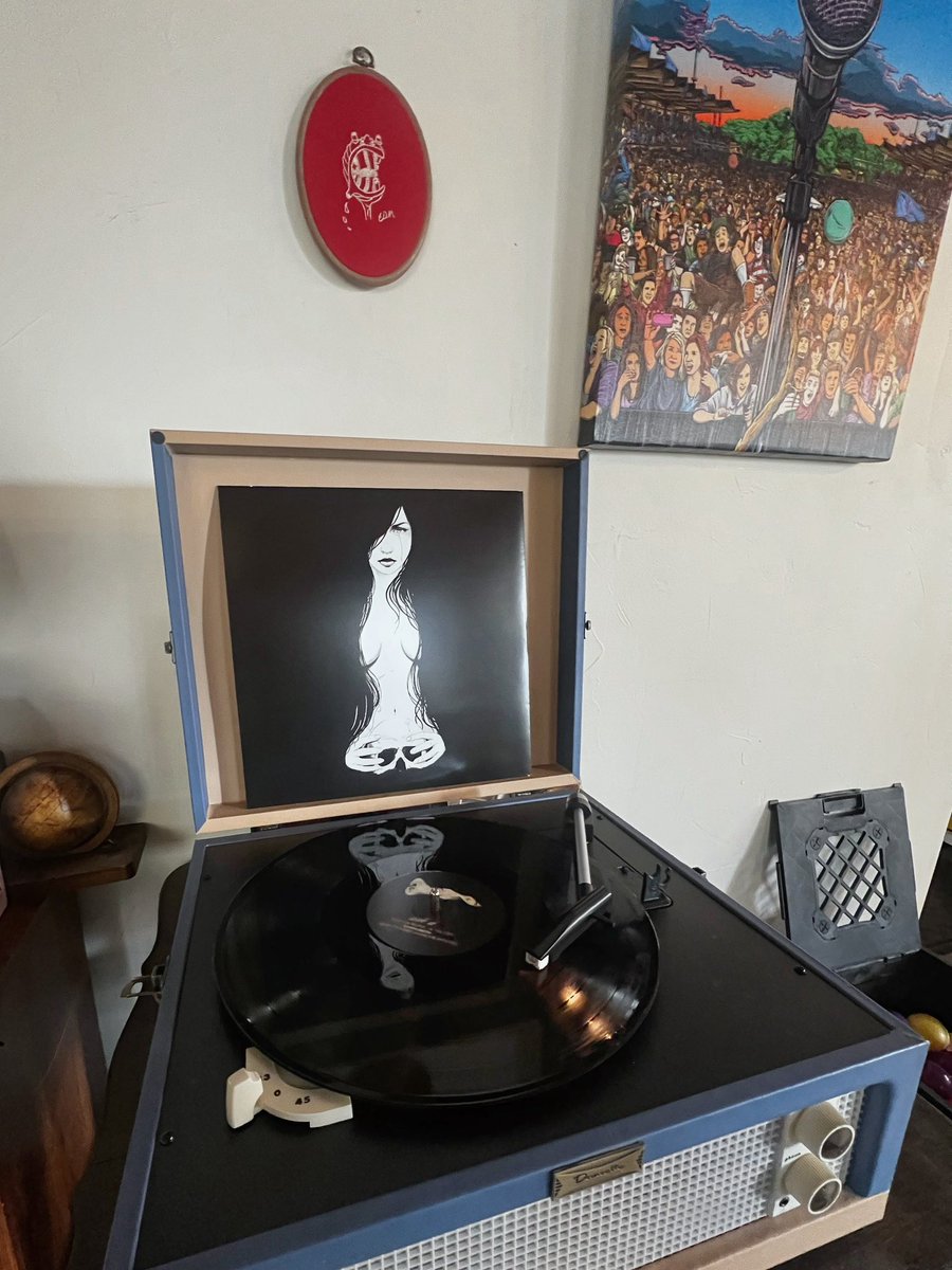 Quietstorm 🎧📚🐾⚽️🔭🏂🥏🧉 tweet media