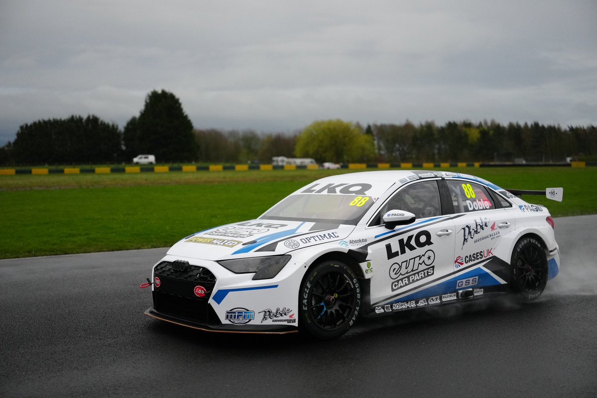 Touring Car Hub tweet media