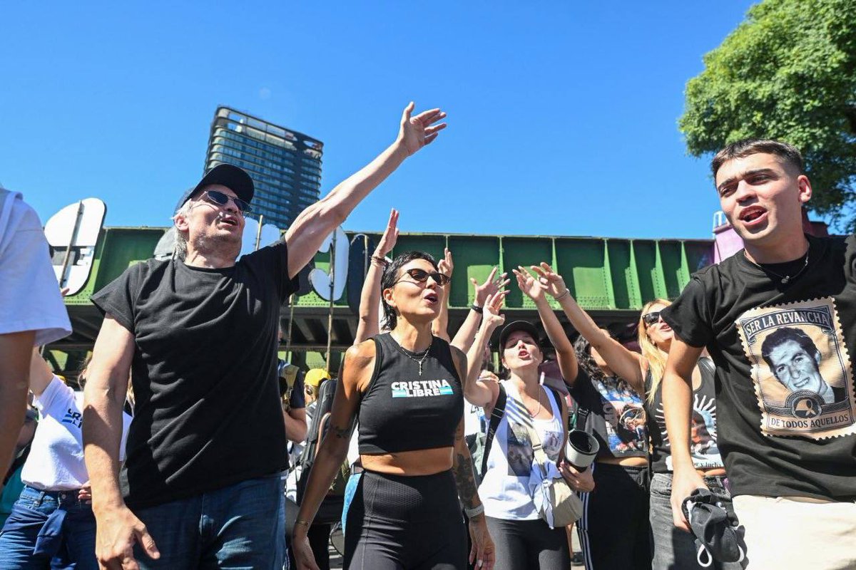 Mayra Mendoza ☀️ tweet media