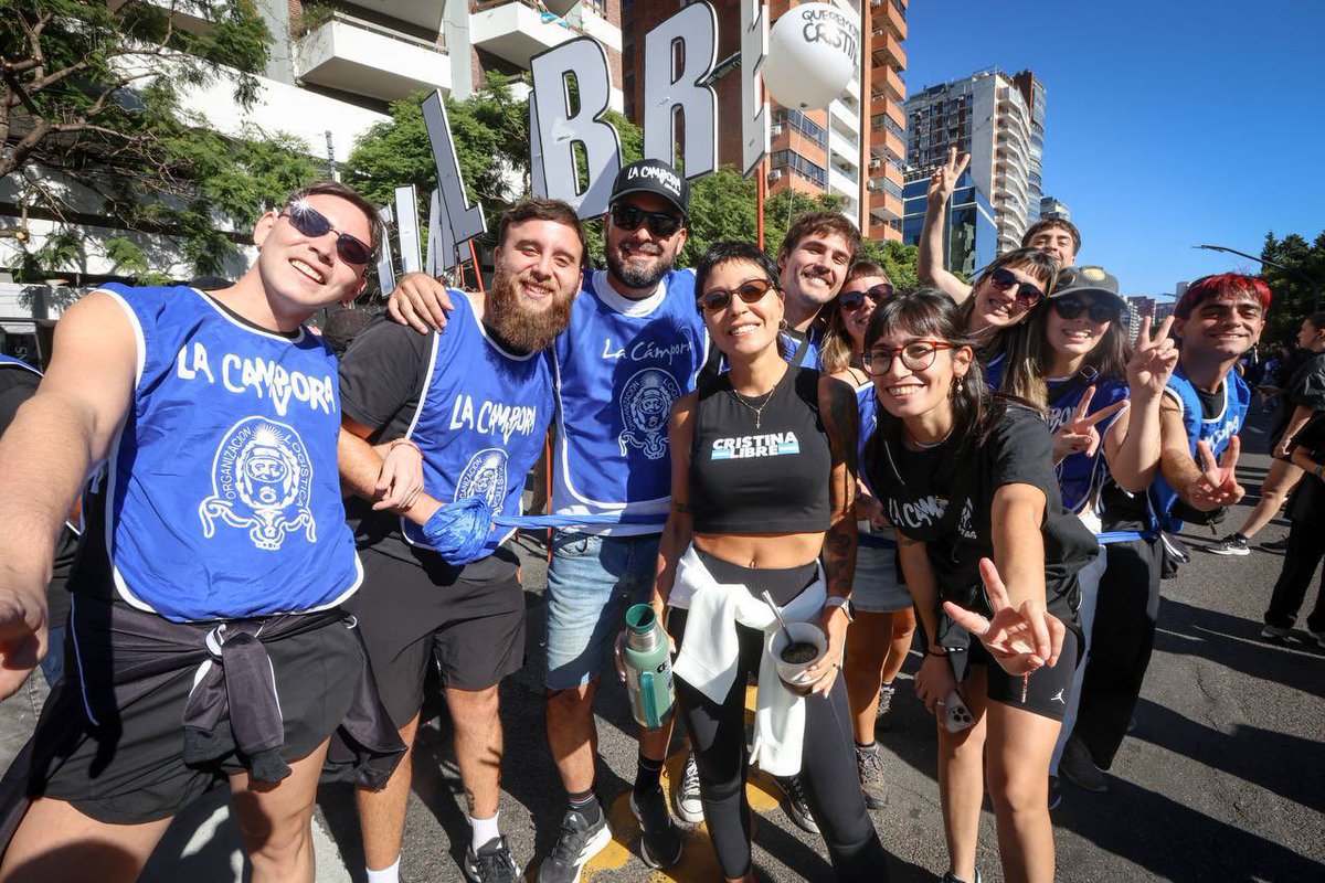 Mayra Mendoza ☀️ tweet media