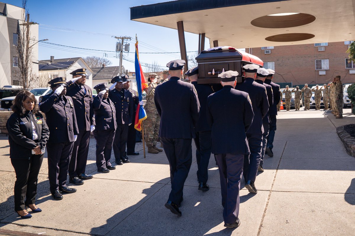 NYPD NEWS tweet media