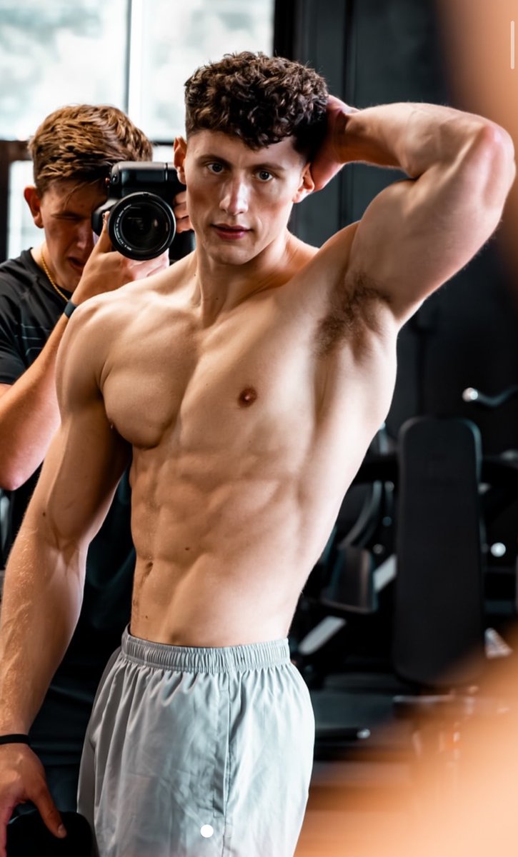 MEN MAGAZINE tweet media