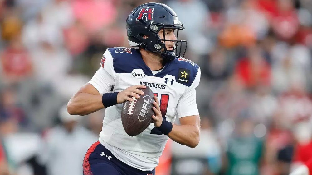 Congrats to <a href="/NolanMHenderson/">Nolan Henderson</a> on being named the starting QB for the <a href="/UFLGamblers/">Houston Gamblers</a> this Saturday! 

Henderson spent time as the <a href="/smyrnas_sports/">Smyrna Athletics</a> and <a href="/Delaware_FB/">Delaware Football</a> QB.