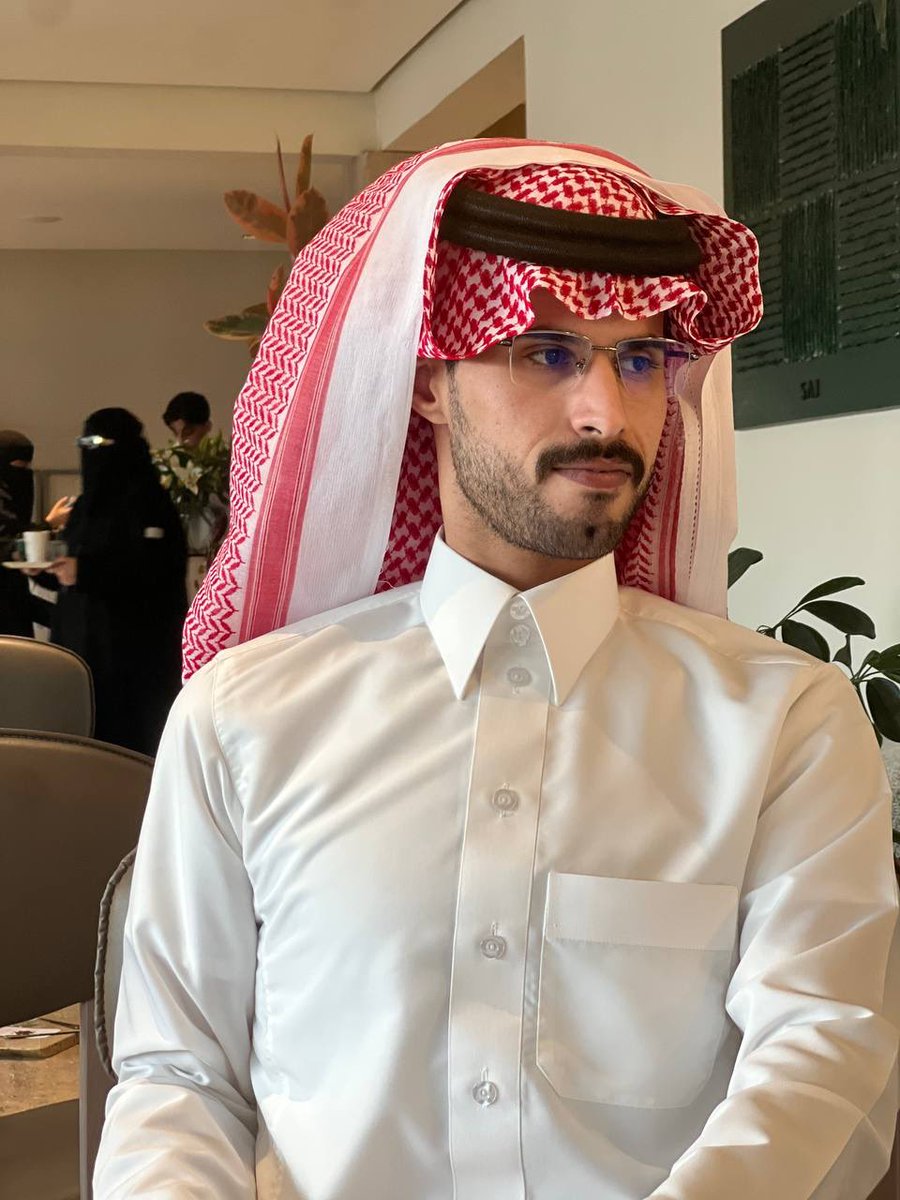 طَلال tweet media