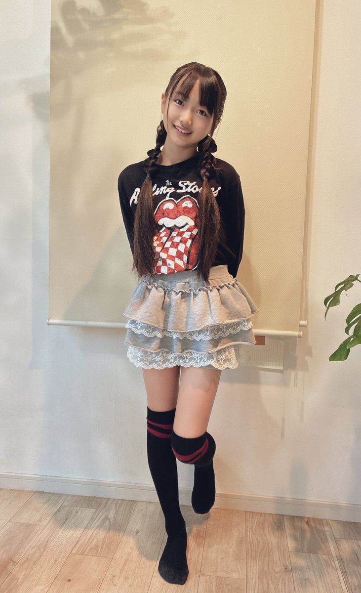 rea_model's tweet image. みんなおはよう💕
時間やばっ行ってきまーす💦

#通学コーデ　#小学生
#js  #ヘアアレンジ