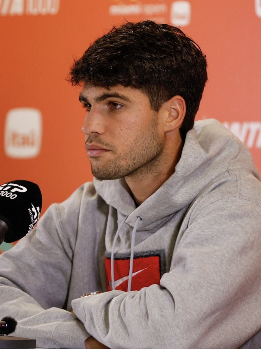 #CARL1TOS tweet media