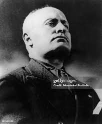 𝕊𝕦𝕟𝕕𝕒𝕖_𝔾𝕦𝕣𝕝 tweet media