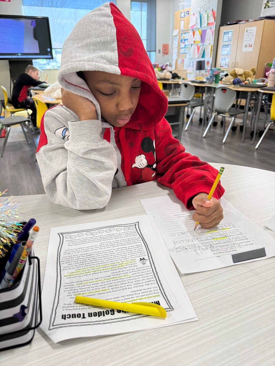 Courtney Rua tweet media