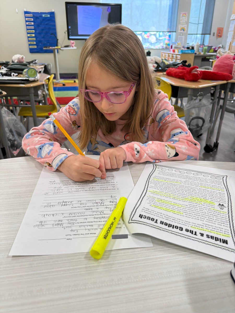 Courtney Rua tweet media