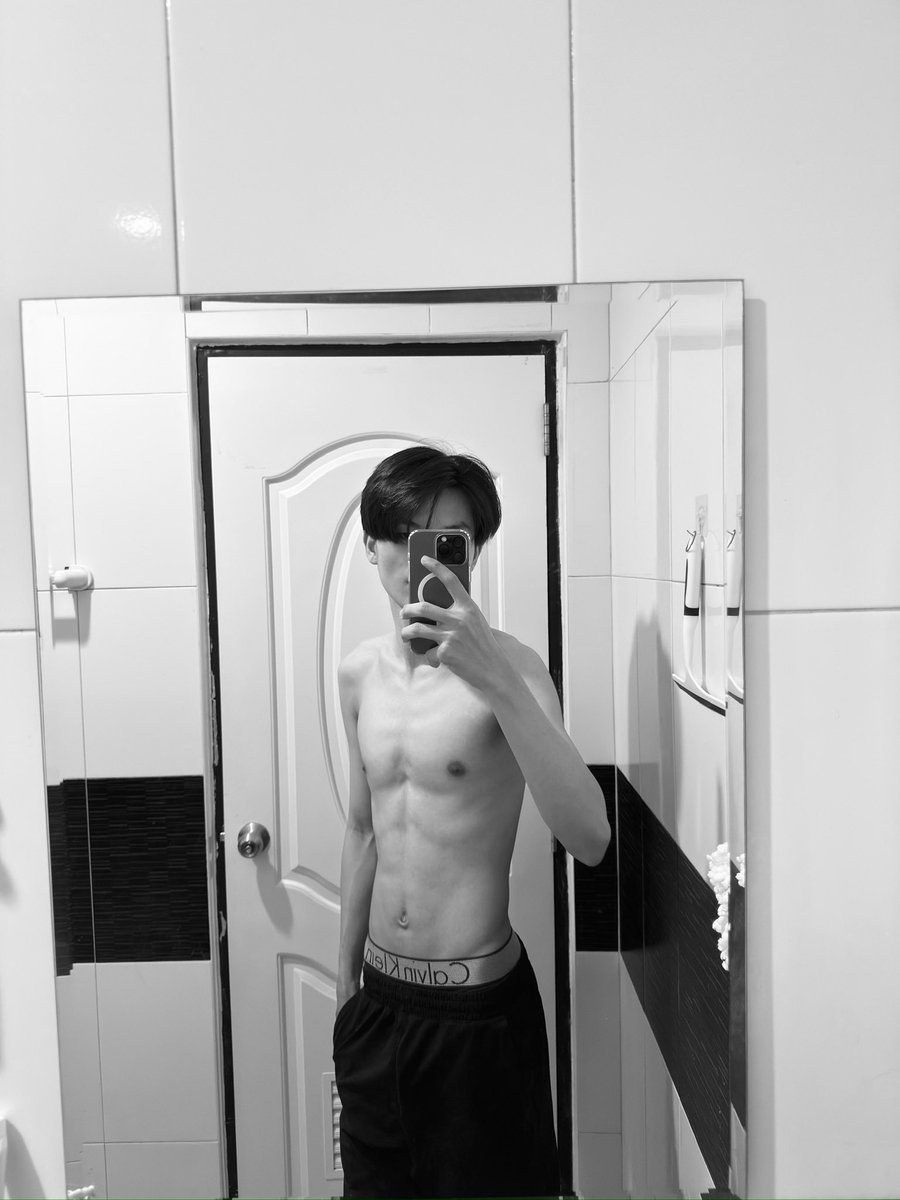 txnxpq.-_🕷️ tweet media