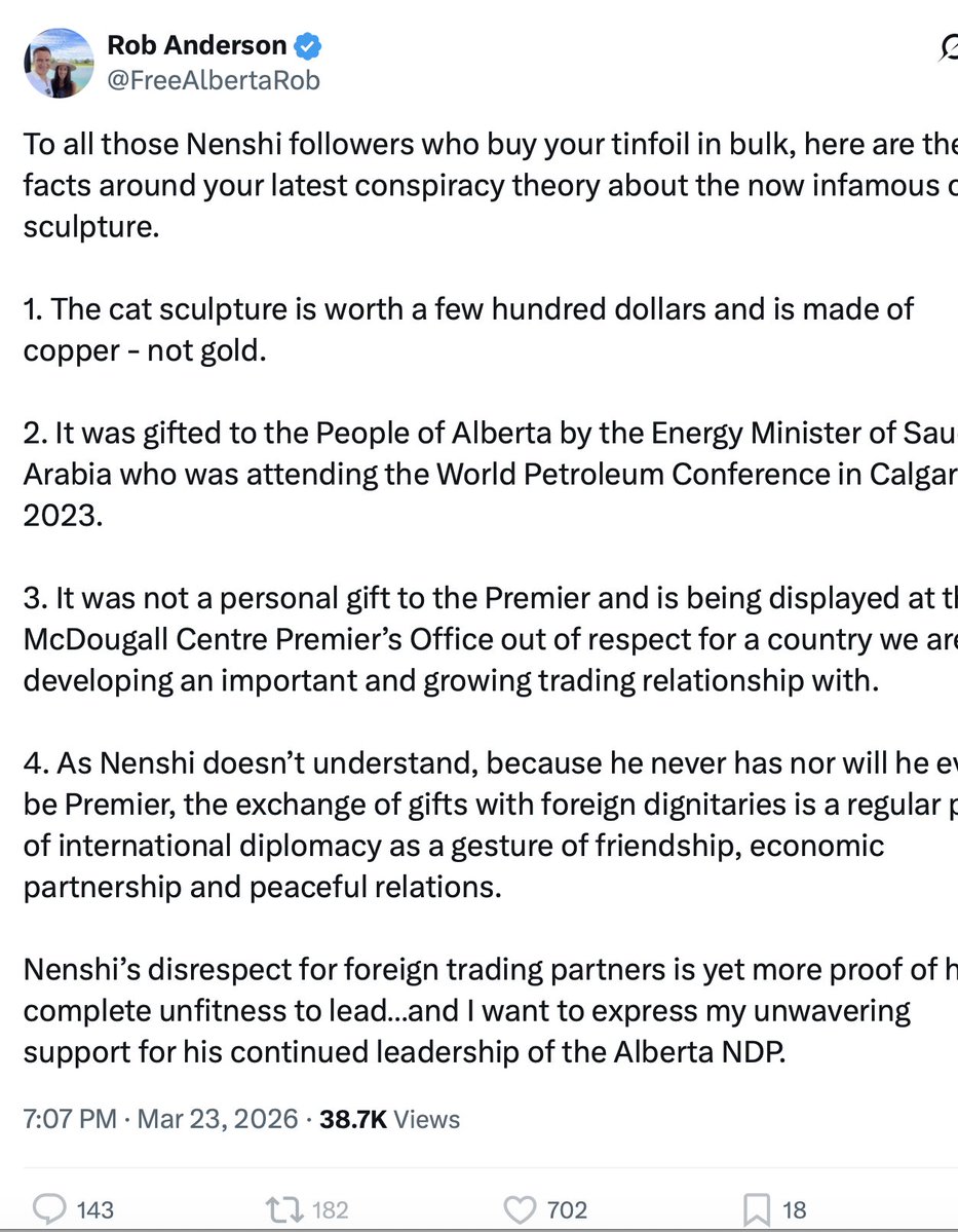 LiseGot's tweet image. Premier Danielle Smith’s cat gleams in the sun
not subtle, not shy, not mistaken for one
of those duller metals that tarnish and tire,
but bright as a headline, alive like a fire. 1/n #UCP #GoldenCat