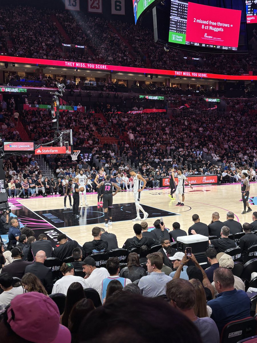 TarickWilliamz's tweet photo. Saw Wemby ball last night! https://t.co/U7kTOvwPjo