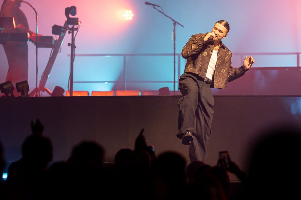 ❄️🫧 tweet media