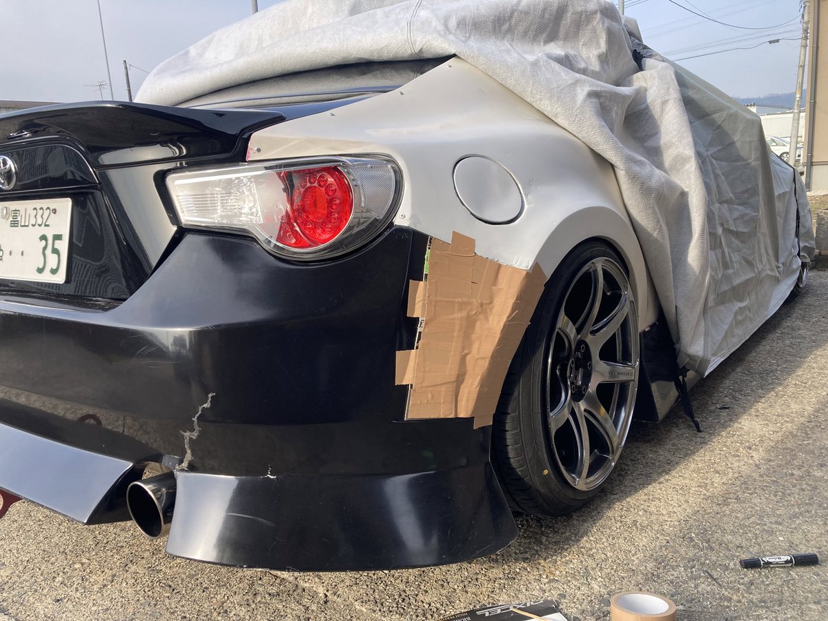 かずさ tweet media