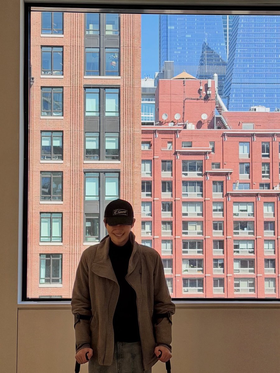 BTS Charts News tweet media