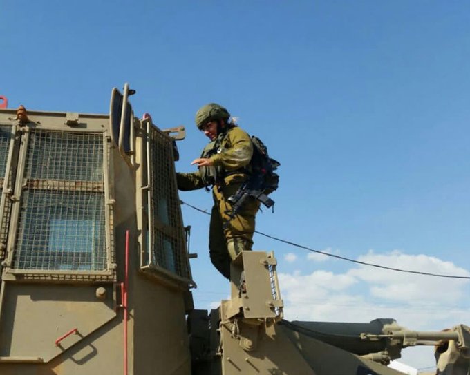 On the other side of the Berlin Wall tweet media