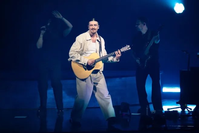 ❄️🫧 tweet media