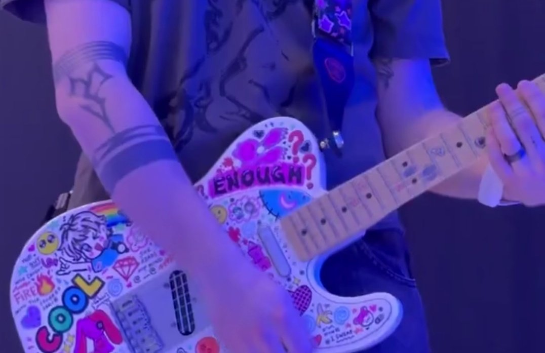 ★ rory ★ tweet media