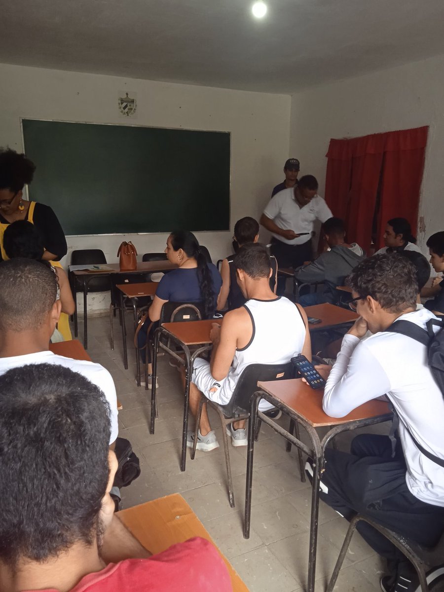 En esta #LaHabanaDeTodos se recibe hoy los estudiantes de la Universidad de Ciencias Informática UCI en #ArroyoNaranjo donde contribuirán a consolidar el proceso docente-educativo en las instituciones educativas