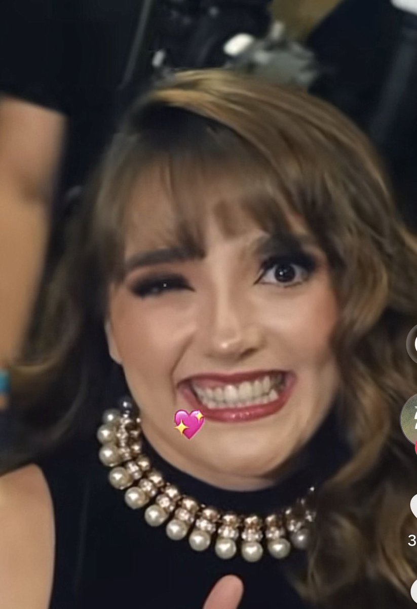 🩵🥊🤎karenka 🃏 tweet media