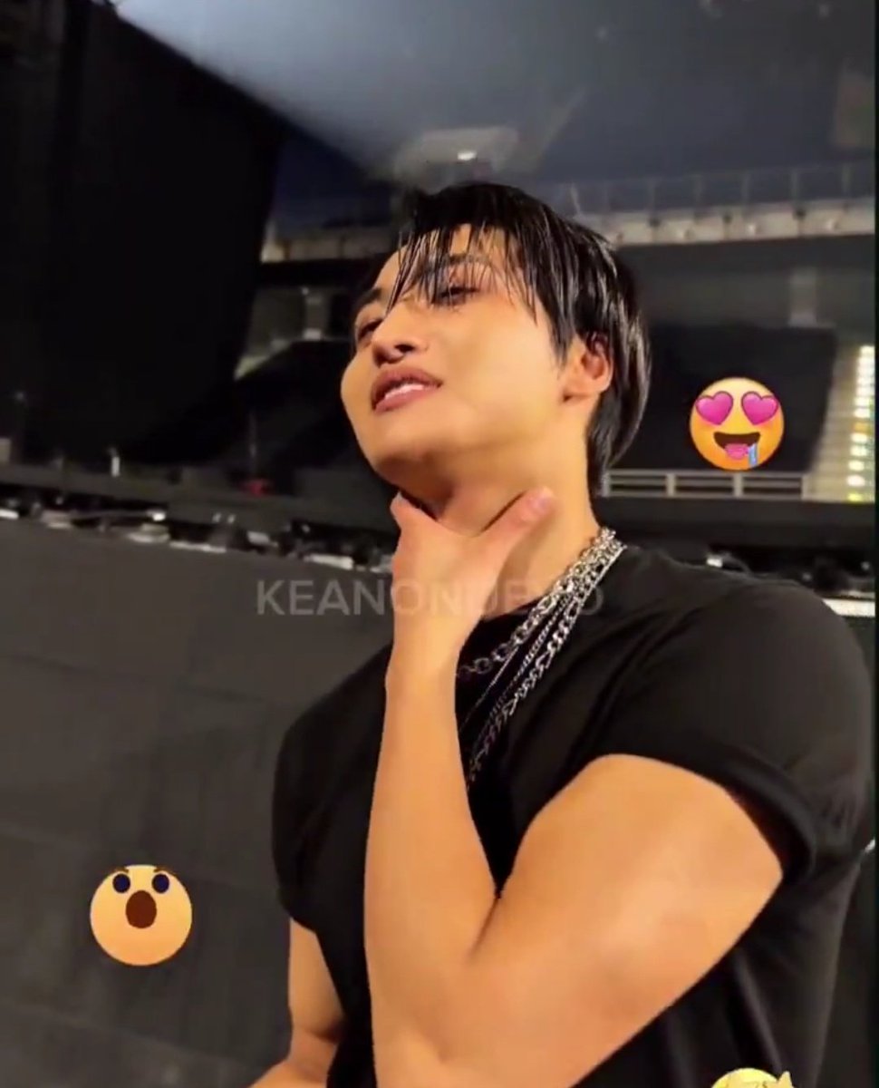 Star✨️ tweet media