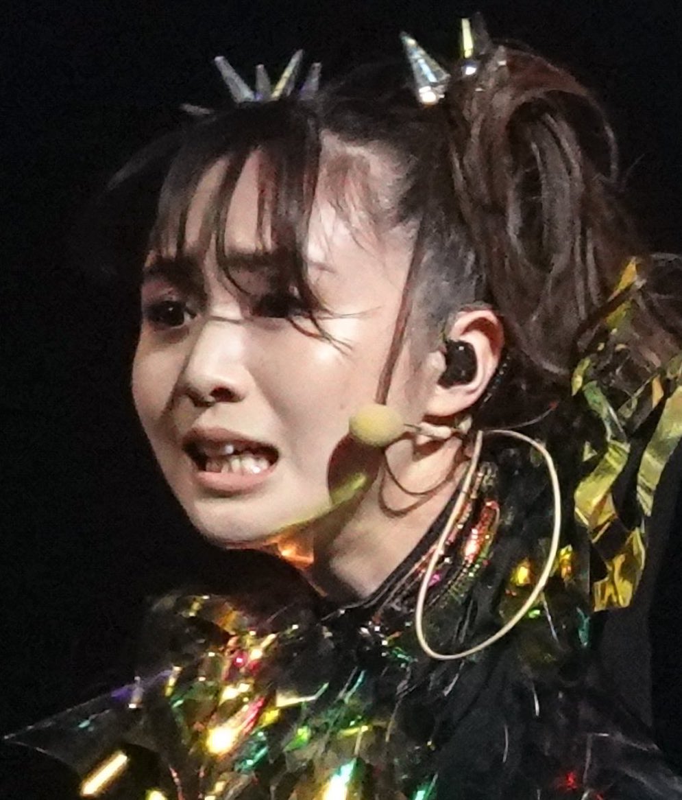 ashton 🦦🏳️‍⚧️ tweet media