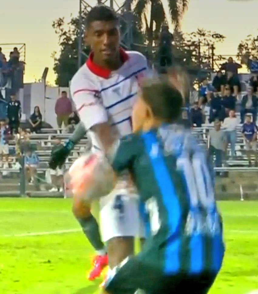 Arbitraje Uruguayo tweet media