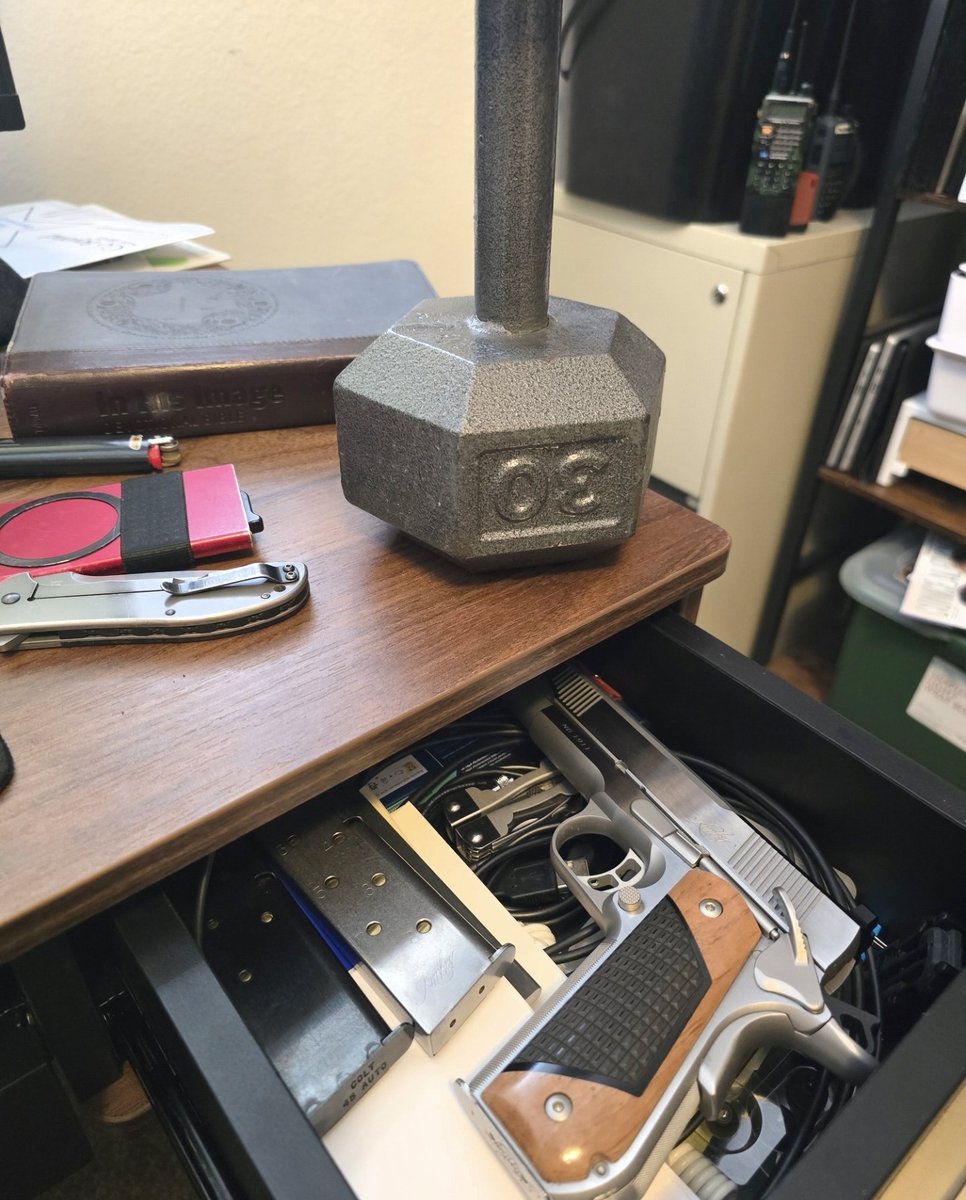 D's Nuts tweet media