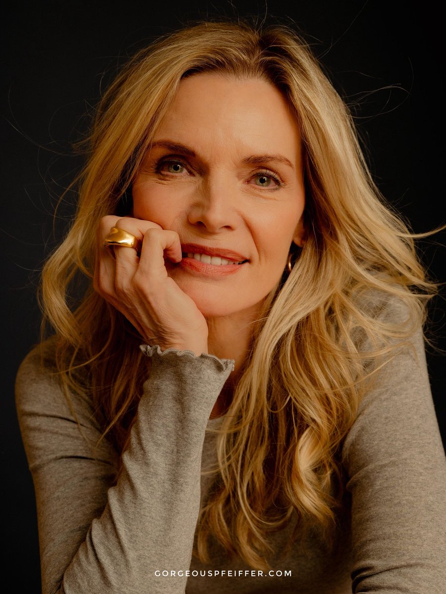 GorgeousPfeiffer tweet media