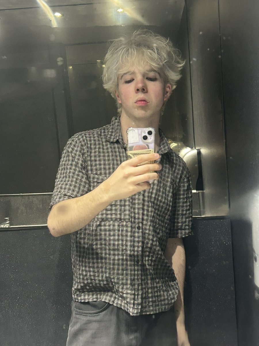 freddie 🇸🇪🇲🇪🇧🇬 tweet media