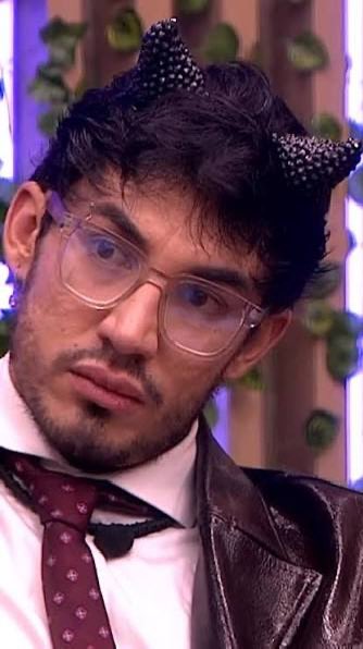 Opinólogo tweet media