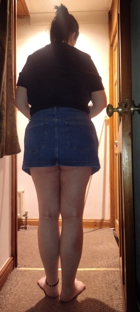 NotAtAllShy tweet media