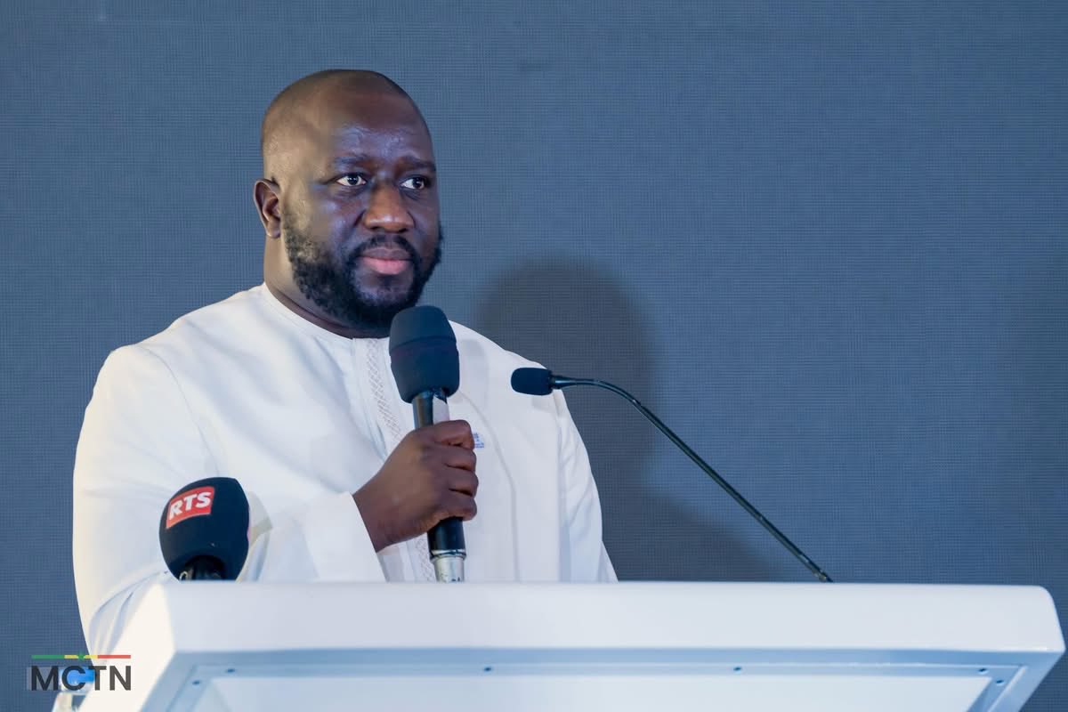 SALLAlioune20's tweet photo. Réception officielle du Cloud national des JOJ Dakar 2026

Ce 24 mars 2026, le Sénégal franchit une nouvelle étape décisive dans sa souveraineté numérique. En ma présence, celle des équipes de Sénégal Numérique SA (SENUM SA), du COJOJ et d’@alibabacan, nous avons officiellement réceptionné l’infrastructure cloud nationale qui hébergera les applicatifs stratégiques des Jeux Olympiques de la Jeunesse @jojdakar2026.

Après la signature du contrat le 28 juillet 2025 à Hangzhou, fruit de la visite officielle du Premier ministre Ousmane SONKO en Chine en juin 2025, ce projet incarne une des ambitions du New Deal Technologique porté par le président Bassirou Diomaye Faye. 

Cette infrastructure, bâtie sur la solution Apsara Stack, garantit un hébergement local des données sensibles, alliant performance, sécurité et conformité aux standards internationaux.

Au-delà des JOJ, ce projet pose les fondations d’un cloud public national, ouvert aux secteurs public et privé, et prévoit la formation de 200 ingénieurs cloud, la création d’un Centre d’Excellence Technologique, ainsi que l’accompagnement de 1 000 jeunes talents via Alibaba Cloud Academy.

Félicitations à toutes les équipes techniques mixtes pour ce travail d’excellence. Ensemble, nous construisons un écosystème numérique souverain, durable et porteur d’opportunités pour la jeunesse sénégalaise.

#NewDealTechnologique #JOJDakar2026