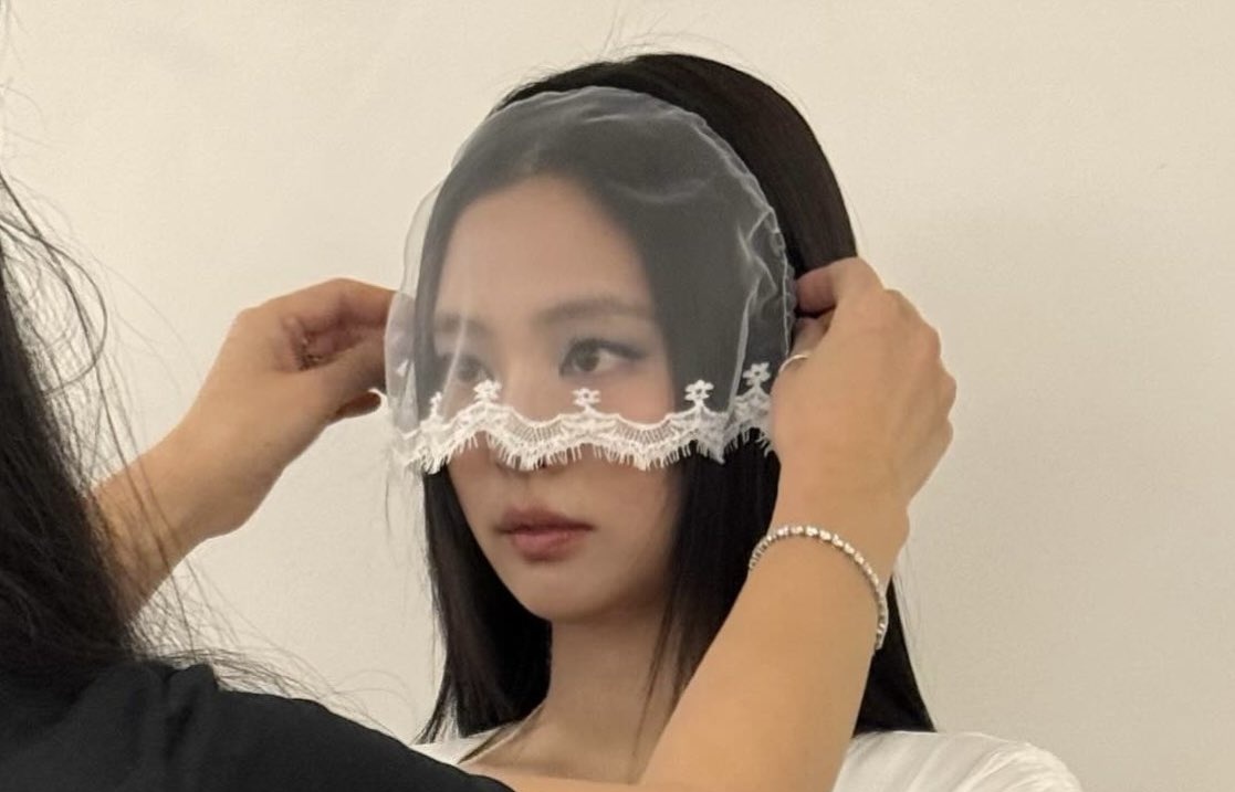 jenliseras tweet media