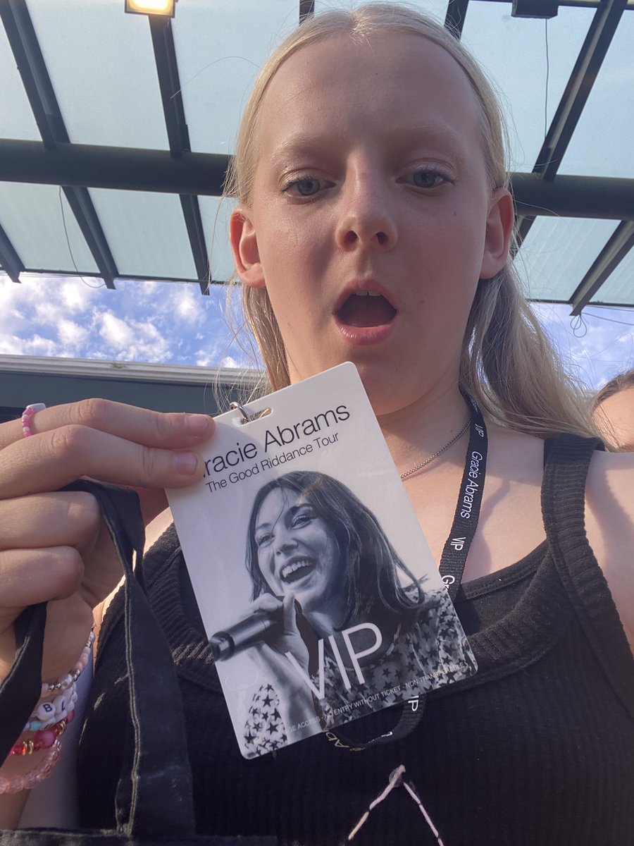 sofia ໑̣ 🎀 tweet media