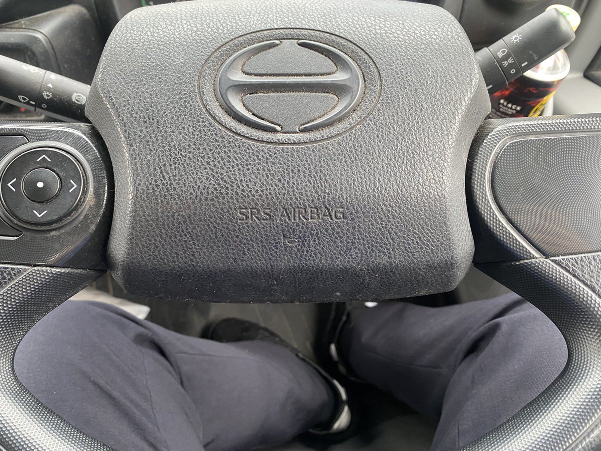 おのづか㌠ tweet media