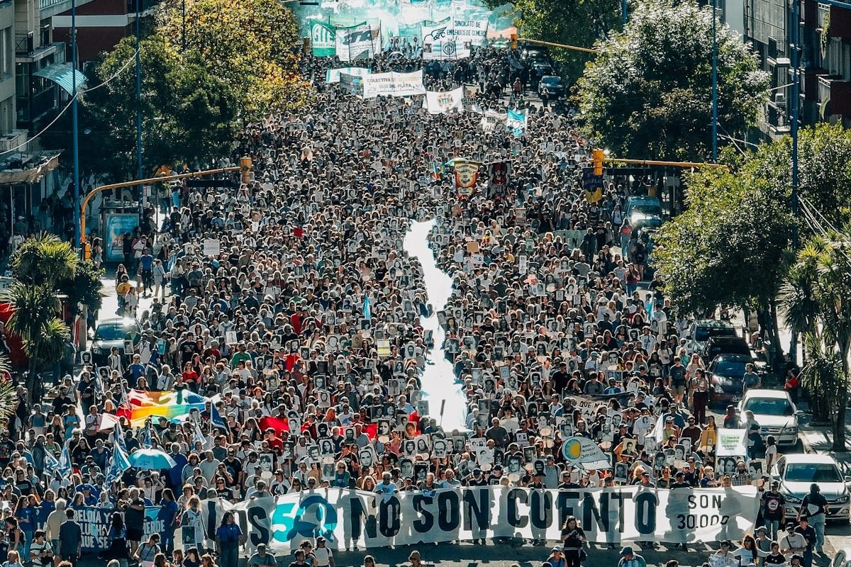 Qué digital tweet media