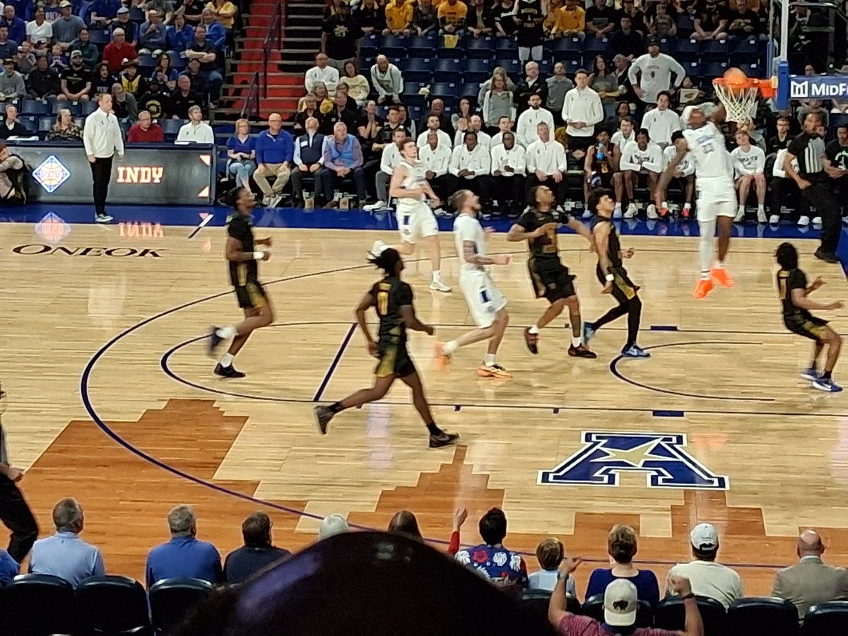 Larry Lewis tweet media