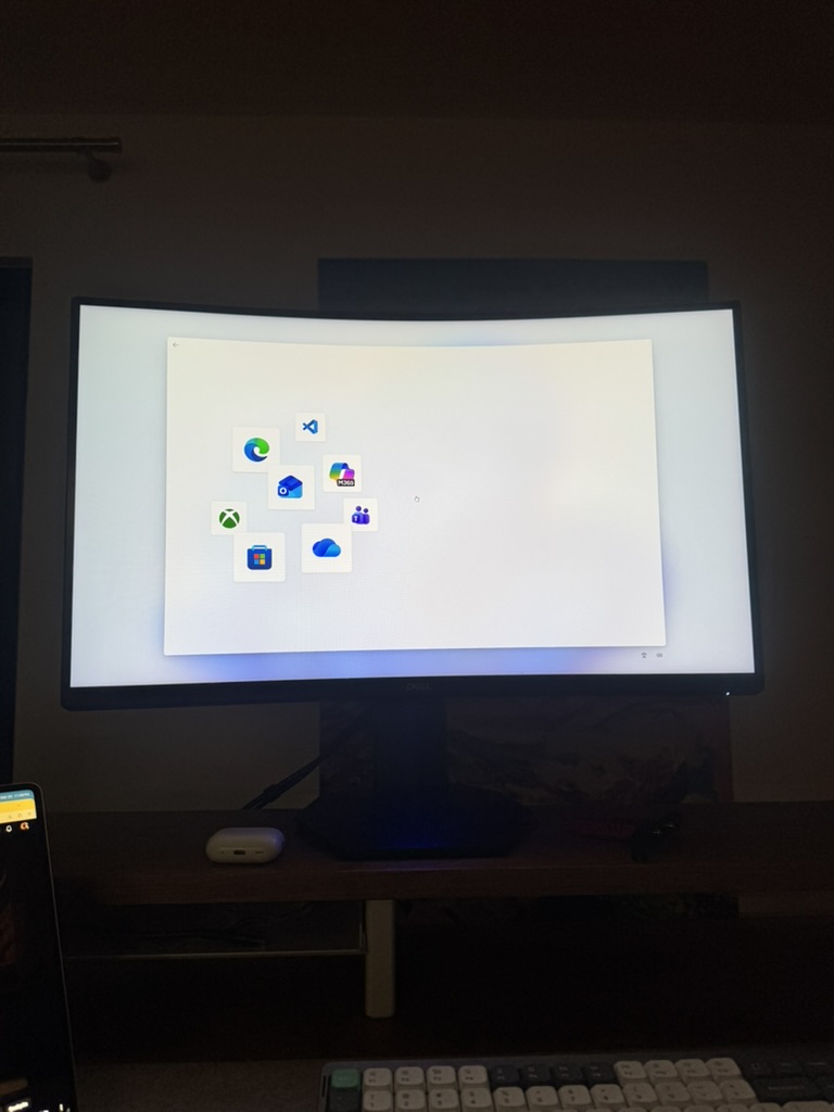 абстрактный мужик tweet media