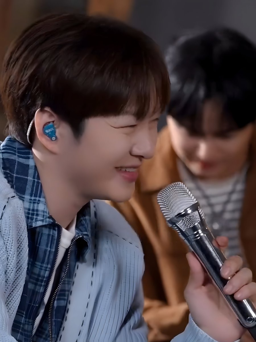 섭해랑ᡣ𐭩 tweet media