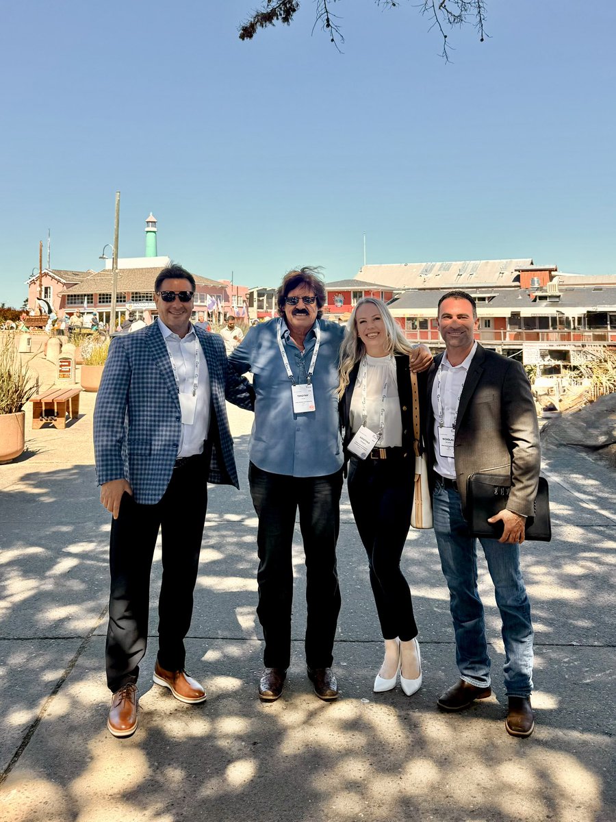 MaderaCountyEDC's tweet photo. MCEDC is at ICSC,Monterey connecting with retailers, developers, and industry leaders from across the region, building relationships and sharing what makes Madera County a prime location for growth and investment. Shout out to the City of Chowchilla for having an amazing booth! https://t.co/I8lPT6nXX0