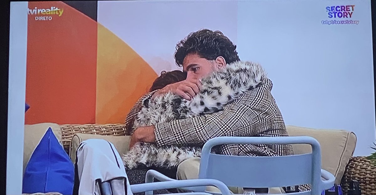 𝓑𝓻𝓾𝓷𝓮𝓽𝓽𝓮 tweet media