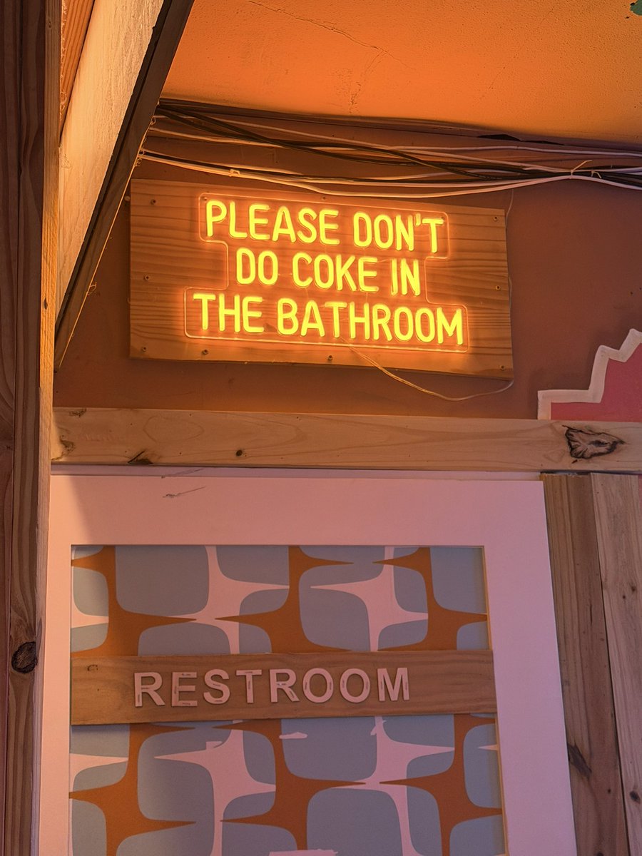 Vegas Thoughts tweet media