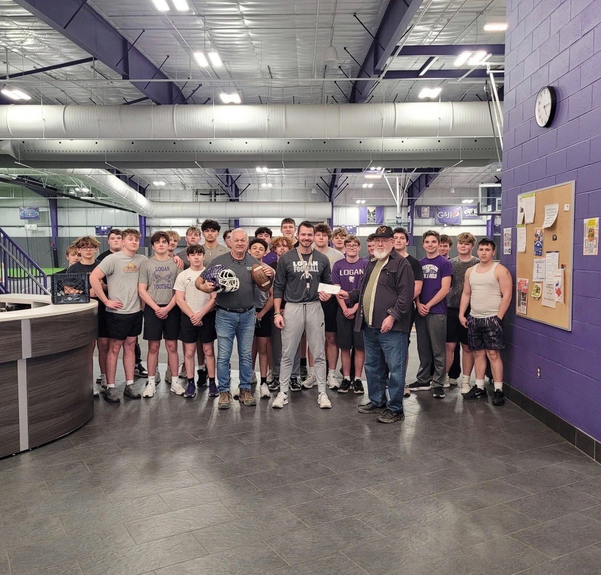 logan_football's tweet image. The Logan Eagles have given us a generous donation of $5,000 to our football program!

Thank you!!!!!!

#protectthetribe #gochiefs #oneprogram